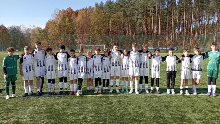 I Małopolska Liga Młodzika U-13<br>🔛 U-13 MKS Cracovia 🤝 U-13 ⚪⚫ Fundacja Akademia Sandecja 8️⃣🆚️1️⃣